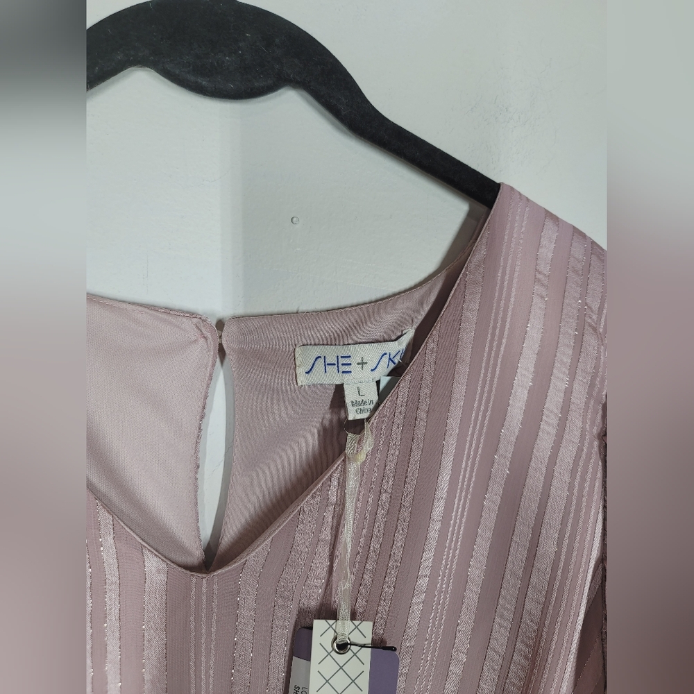 She + Sky Striped Jacquard Smocked Long Sleeve Top In Misty Pink, Size Large - Picture 3 of 6